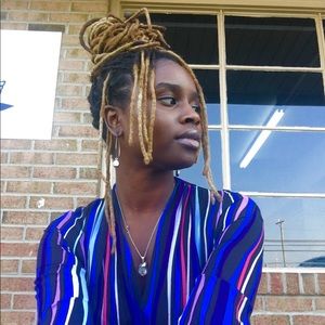 Beautiful Navy Blue Colored strip dress!